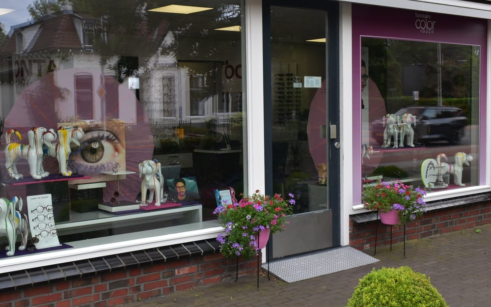 De winkel van Oogcontact aan de Hoofdstraat in Epe